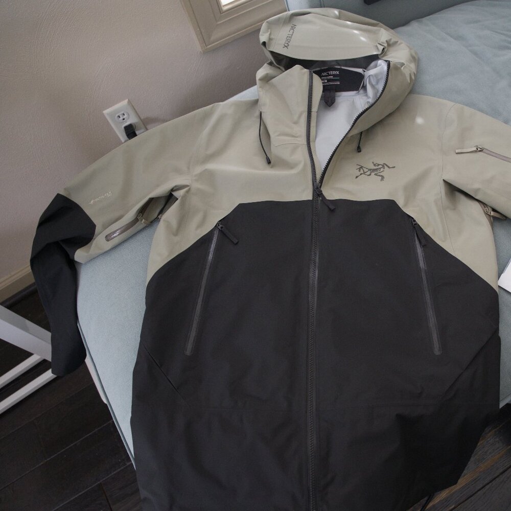 Arc'teryx  Rush GoreTex Pro in Men's Medium Shadow Warrior colorway